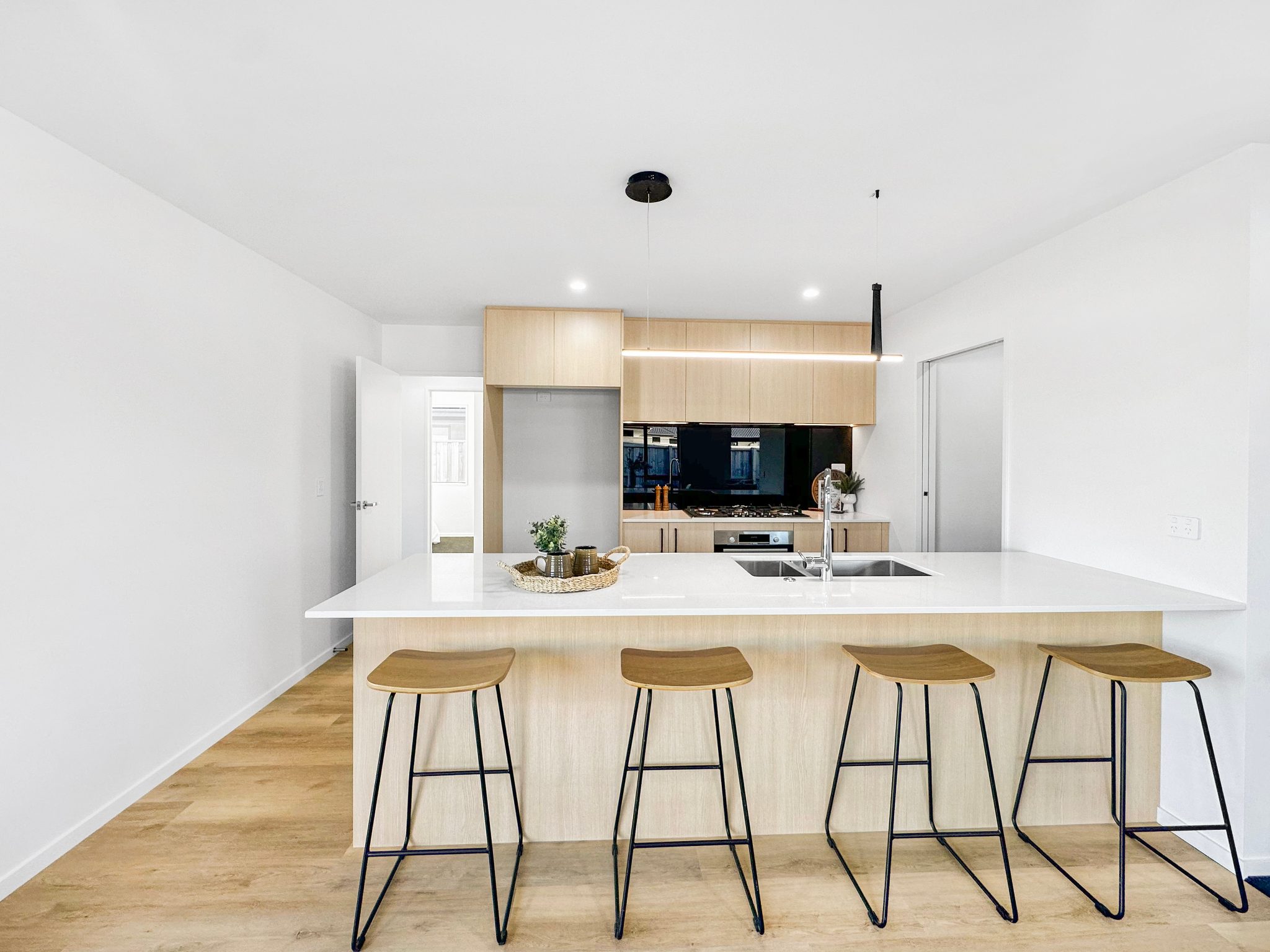 Brand New 4 Bedroom in Lemonwood School Zone image 2