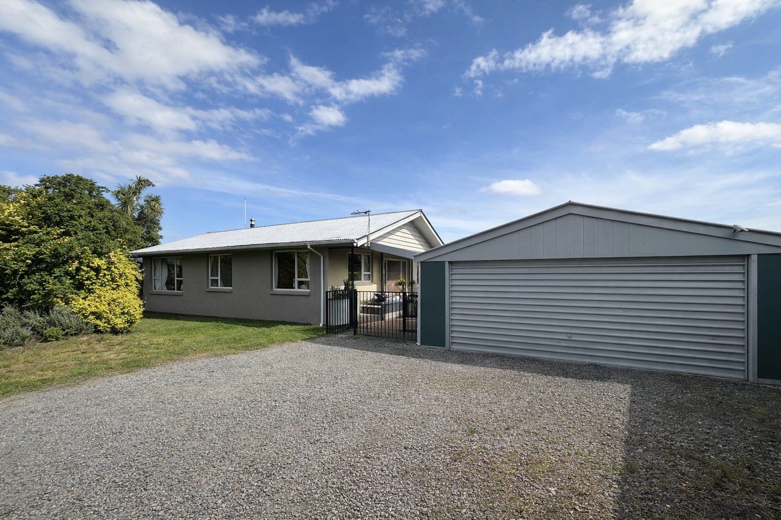 Rare 5,555m2 Land in Growing Rolleston! image 3