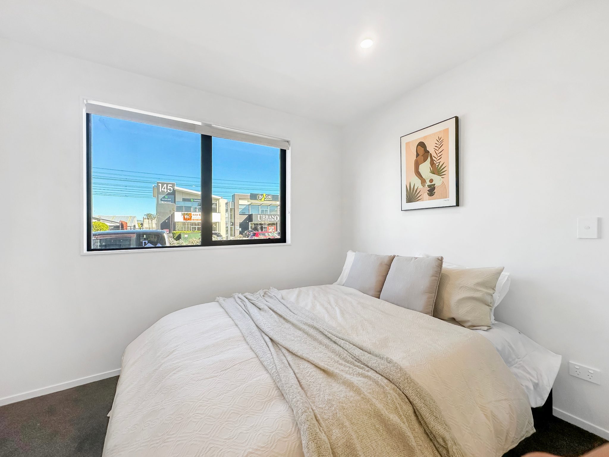 Prime Location | Boys & Girls High School Zone image 10